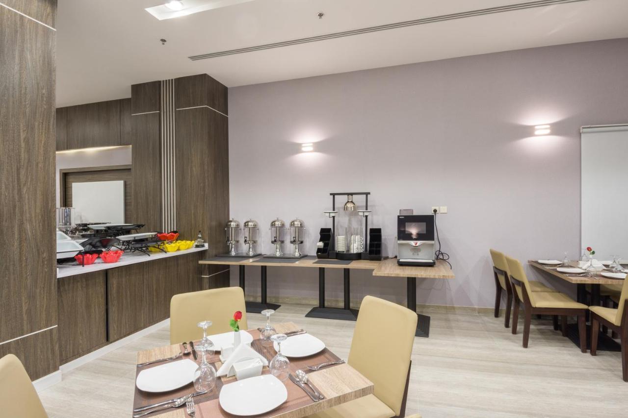 Enala Hotel - Αλ Κομπάρ Εξωτερικό φωτογραφία